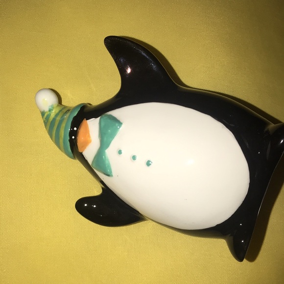 NWT Macy’s ceramic salt and pepper shakers - Picture 6 of 11